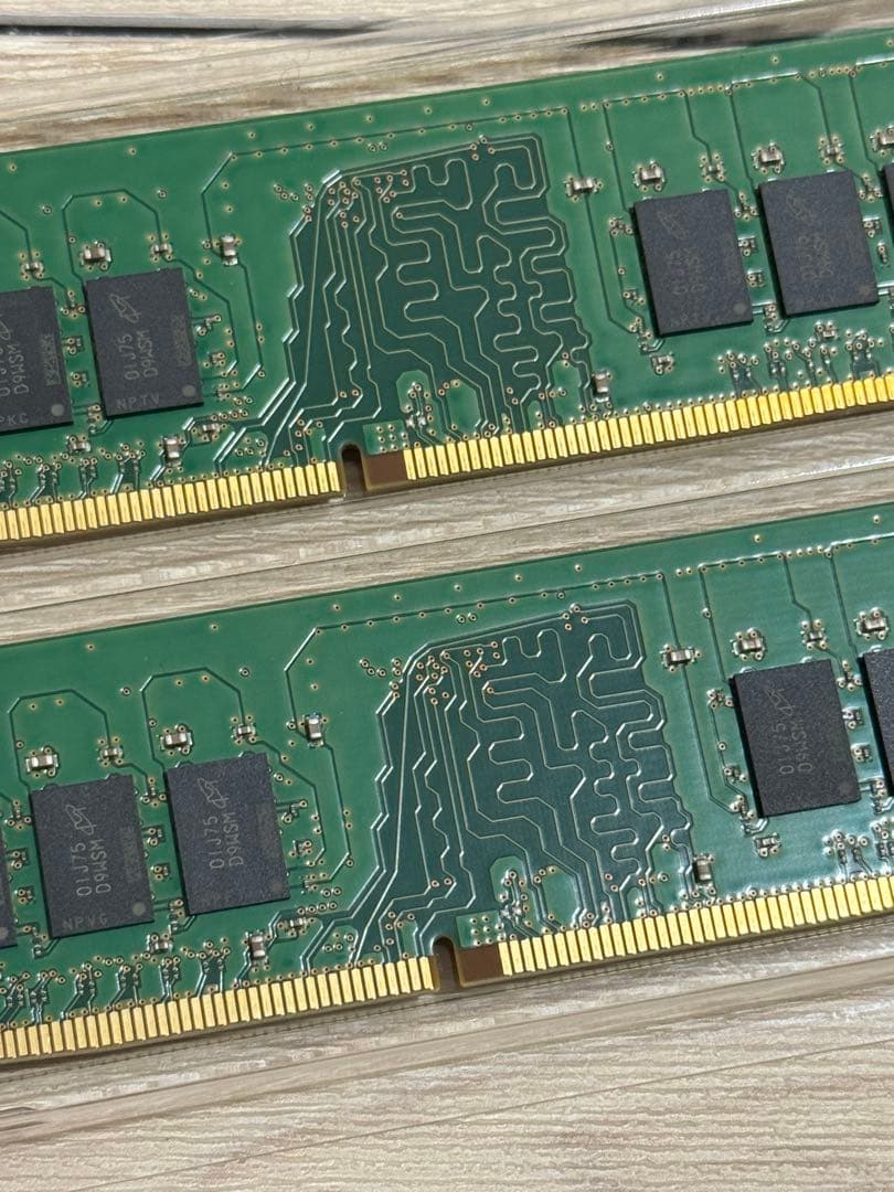【美品】Crucial 32GB DDR4 2666 16GB×2枚