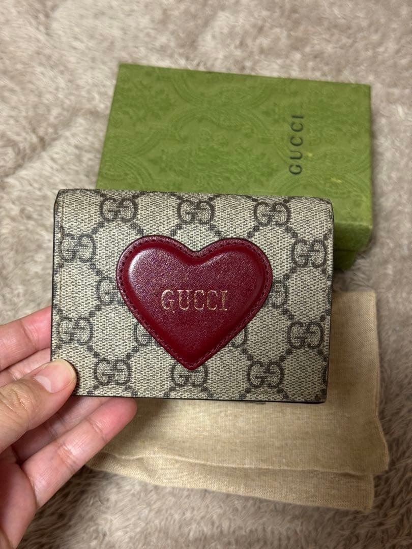 GUCCI ハートロゴ 財布「商品 4月1日までお取り置き中」