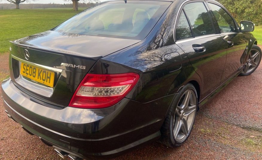 Mercedes-Benz C Class 6.3 C63 AMG 7G-Tronic 4dr